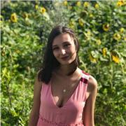 Étudiante en Double Licence LLCER Espagnol/Portugais, c’est avec plaisir que je propose mon soutient en langues (espagnol, anglais, portugais) ou autres matières littéraires